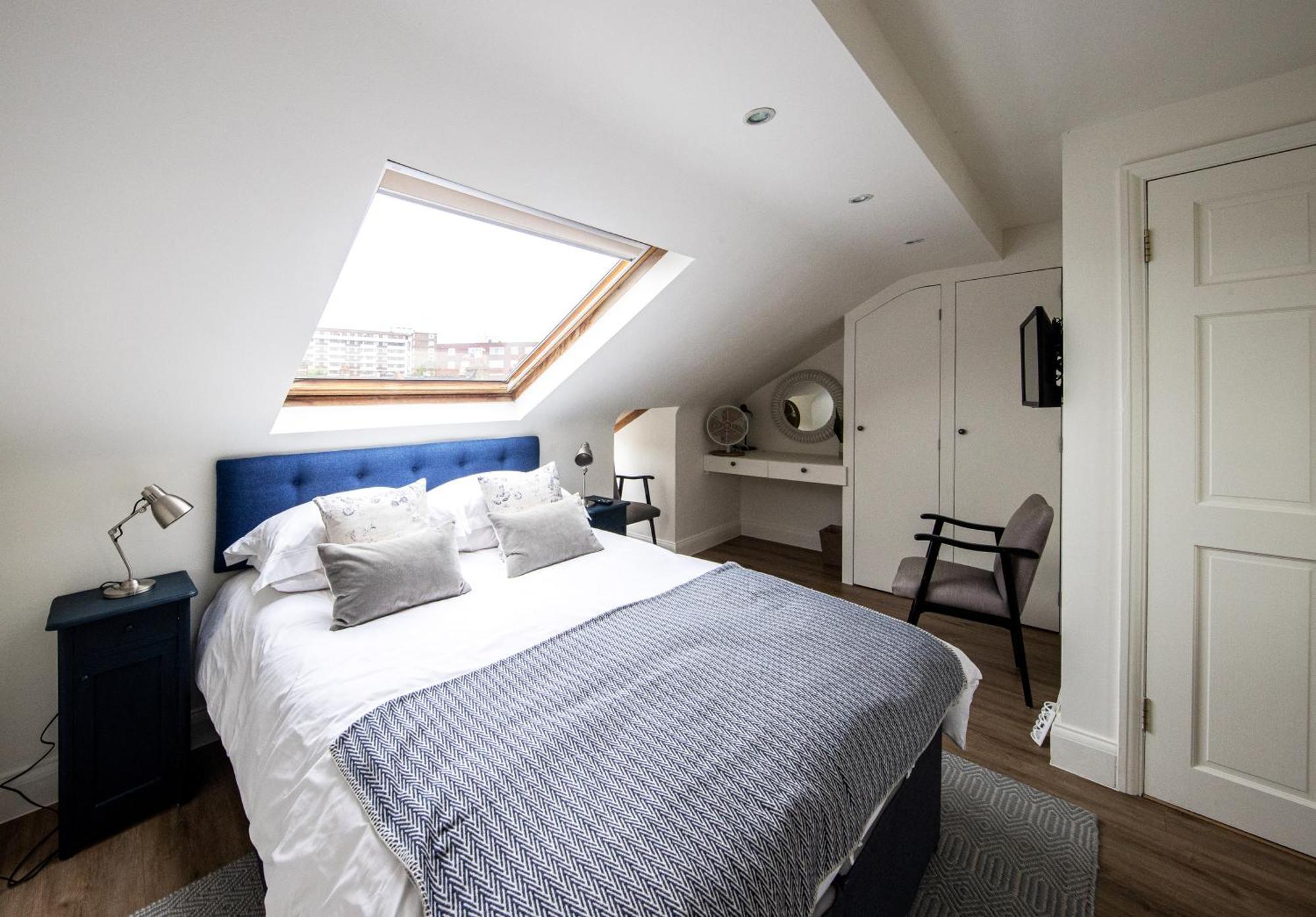 Wimbledon Park Bed & Breakfast London Exterior photo